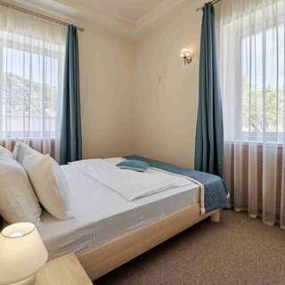 Гостиница Даккар Балаклава Семейный улучшенный двухкомнатный полулюкс-6