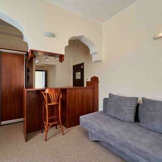 Гостиница Даккар Балаклава Семейный улучшенный двухкомнатный полулюкс-5